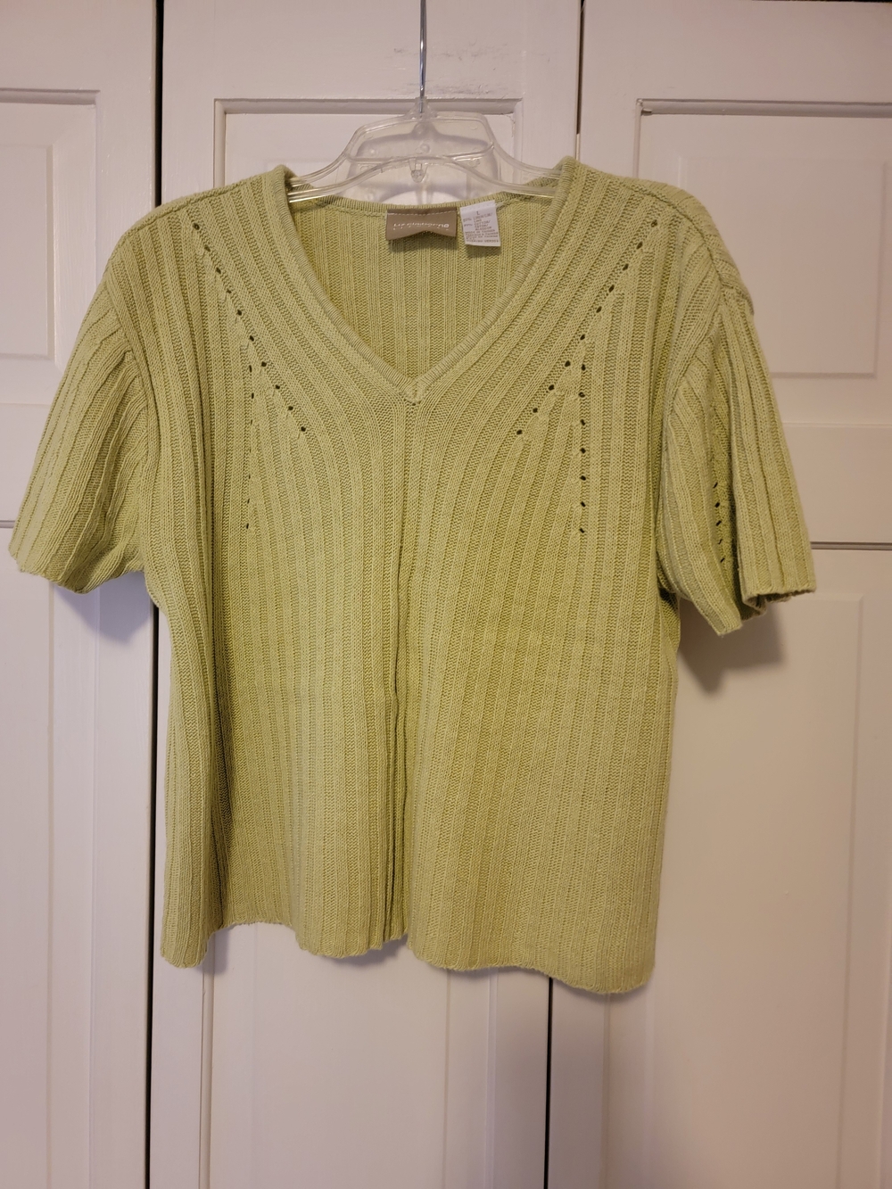 Liz Claiborne Light Green V-Neck Ribbed Short Sleeve Sweater Size L EUC